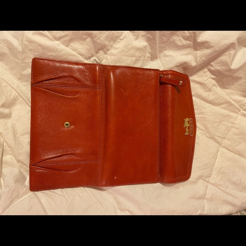 Vintage Coach Ladies Leather Wallet - Picture 5 of 5